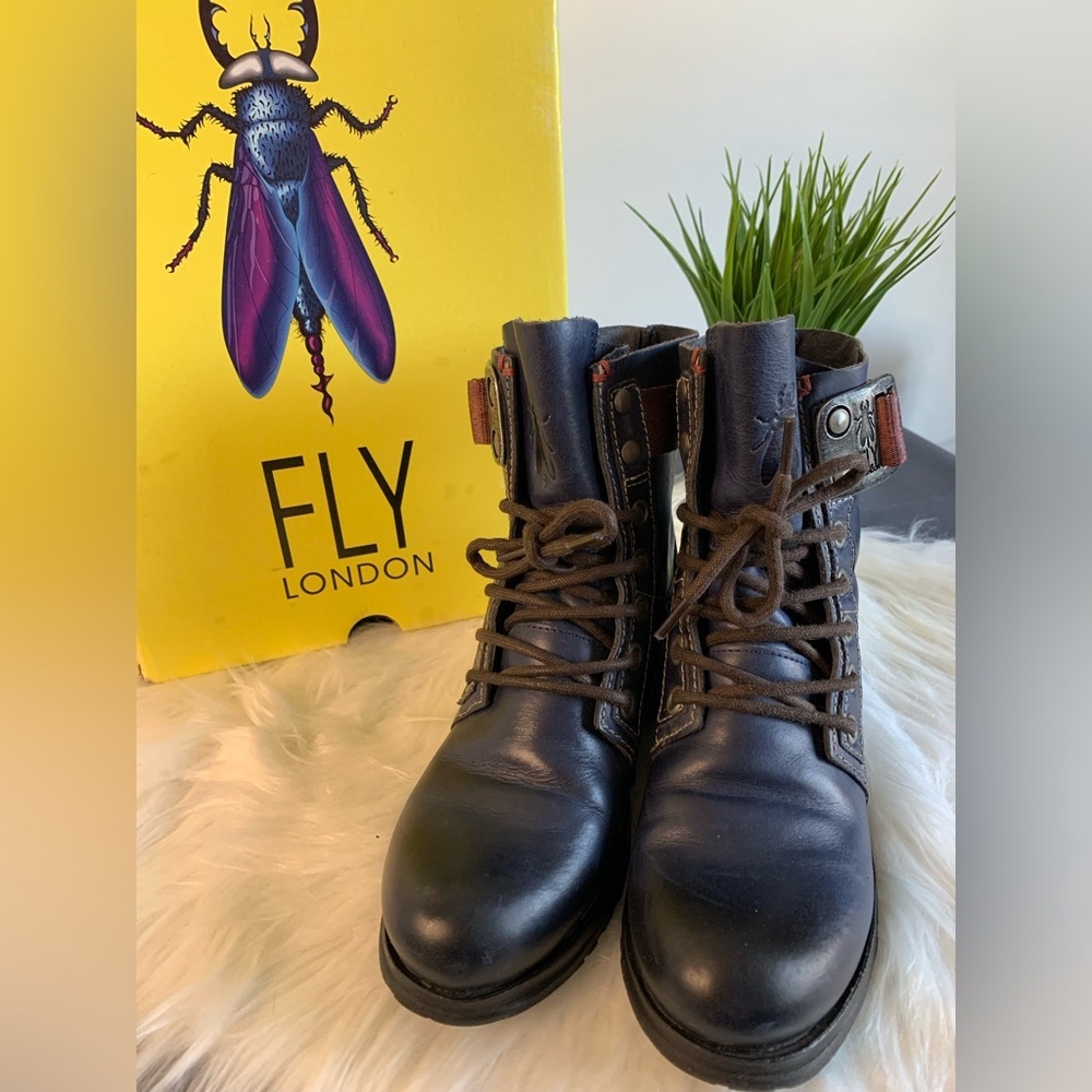 Fly London Navy Lace up Leather Ankle Boots with Seat belt buckle. SZ: EU 36 - Picture 4 of 12